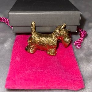 Burberry Dog brooch excellent condition 100% Authentic color is gold